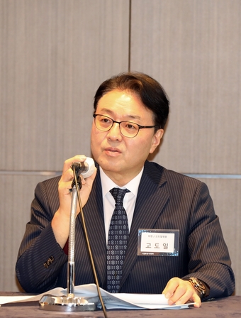 고도일서울시병원회장이 7월 15일 개최된 상임이사회 토론에서 인사말을 하고있다